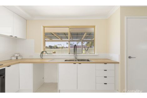 Property photo of 16 Fontana Cove Joondalup WA 6027