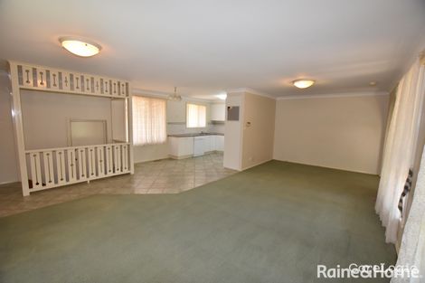 Property photo of 6 Bowyer Place Orange NSW 2800