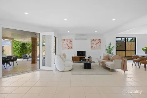 Property photo of 21 Bell Street Ormiston QLD 4160