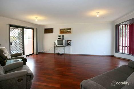 Property photo of 39 Garnet Close Narre Warren VIC 3805