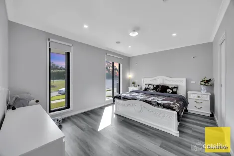 Property photo of 280 Spring Street Beveridge VIC 3753