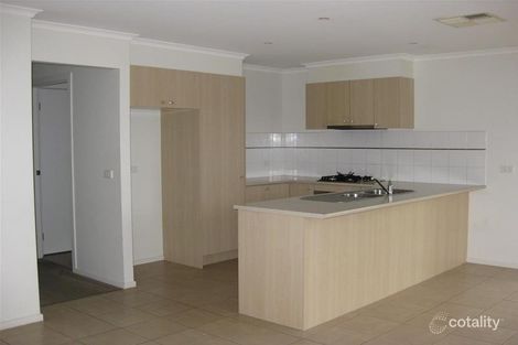 Property photo of 82 Hatchlands Drive Deer Park VIC 3023