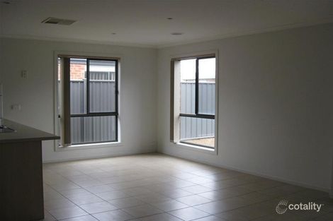 Property photo of 82 Hatchlands Drive Deer Park VIC 3023