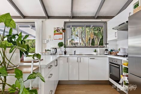 Property photo of 16 Parkland Avenue Browns Plains QLD 4118