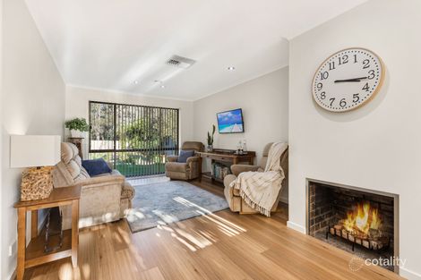 Property photo of 13 Yeramba Close Strathdale VIC 3550