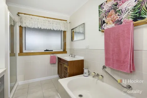 Property photo of 1 Victor Court Devonport TAS 7310