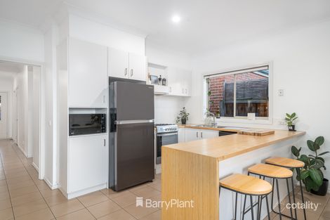 Property photo of 6 Chambers Court Marshall VIC 3216