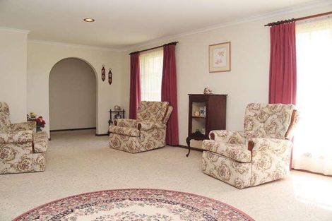 Property photo of 32 Mariners Drive Surrey Downs SA 5126