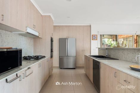 Property photo of 56 Broderick Road Carrum Downs VIC 3201