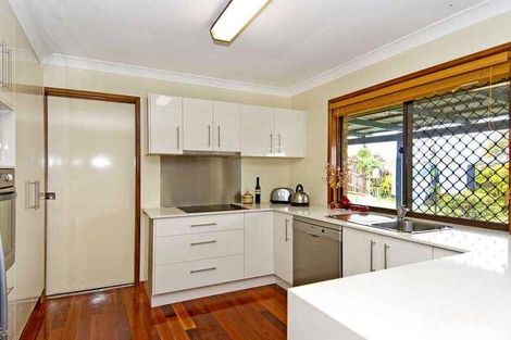 4 Radford Rd, Manly West, QLD 4179