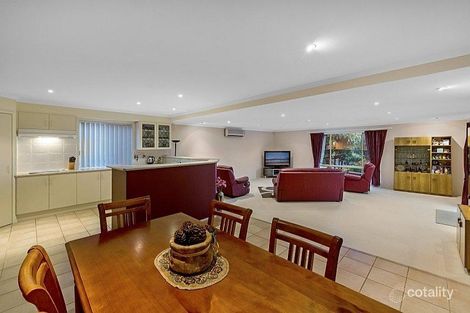 Property photo of 11 Rembrae Drive Green Point NSW 2251