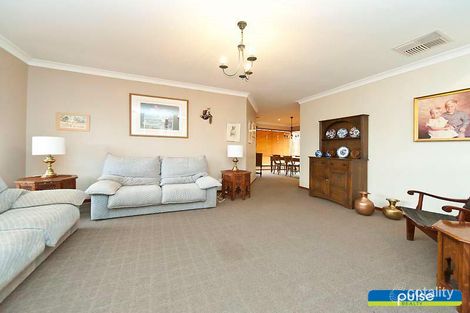 Property photo of 5 Grenfell Way Leeming WA 6149