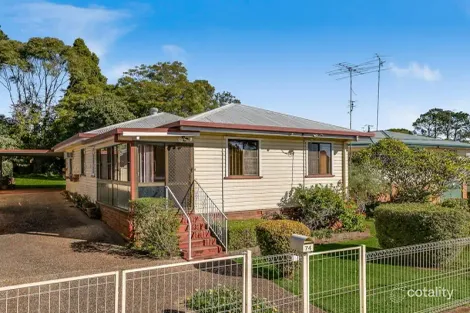 74 Dunne St, Harristown, QLD 4350