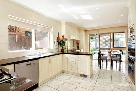 Property photo of 3 Elmhurst Road Caulfield North VIC 3161