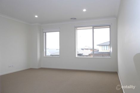 Property photo of 9 Hartland Drive Cranbourne North VIC 3977