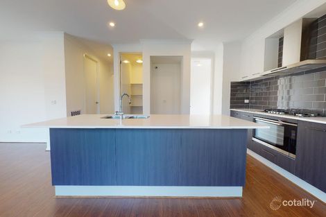 Property photo of 34 Timbarra Chase Cobblebank VIC 3338