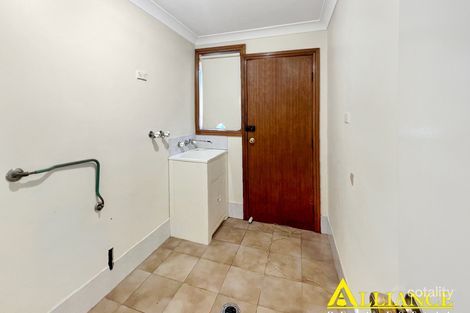 Property photo of 4/40 Woods Road Sefton NSW 2162
