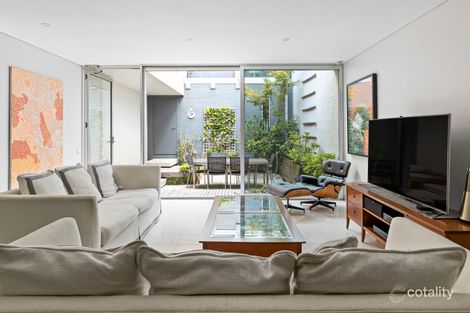 Property photo of 147 Wellington Parade South East Melbourne VIC 3002