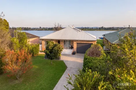 Property photo of 25 Lynhaven Crescent Ulmarra NSW 2462