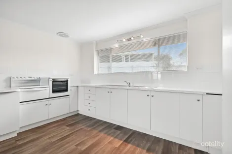 Property photo of 10 First Avenue Hayborough SA 5211