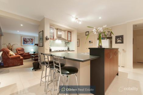 11 Manchester Dr, Skye, VIC 3977