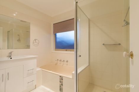 Property photo of 1/22 Dunn Crescent Langwarrin VIC 3910