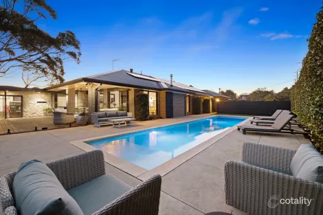 Property photo of 5 Ti-Tree Avenue Blairgowrie VIC 3942