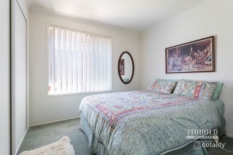 40 Pinelands Cct, Redland Bay, QLD 4165