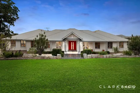 Property photo of 8 Golden Ash Drive Aberglasslyn NSW 2320