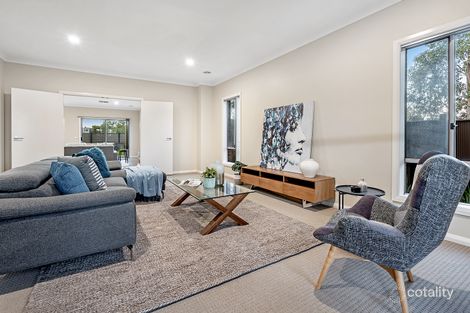Property photo of 53 Balyang Way Craigieburn VIC 3064