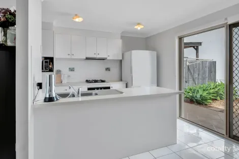 Property photo of 2/36 Seashell Avenue Coomera QLD 4209