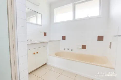 Property photo of 7 Olwen Avenue Belmont VIC 3216