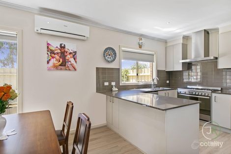Property photo of 2 Ferrari Drive Cranbourne East VIC 3977