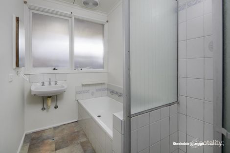 Property photo of 1 Barlow Street Keysborough VIC 3173