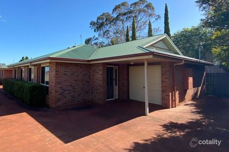 1/4 Harth St, Rockville, QLD 4350