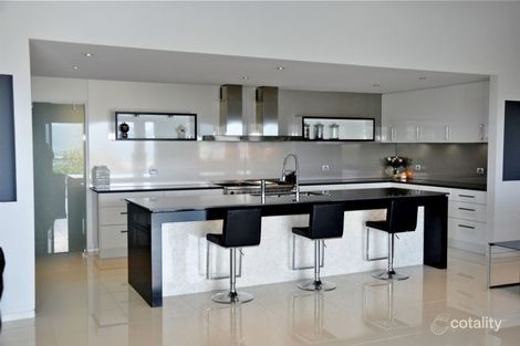 Property photo of 15 Coreega Close Mooroobool QLD 4870