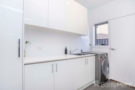 Property photo of 2/11 Wyalong Street Albion VIC 3020