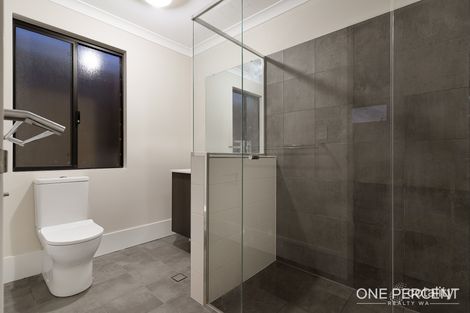 18 Zircon St, Treeby, WA 6164