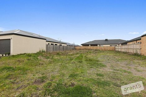 47 Evesham St, Cranbourne North, VIC 3977