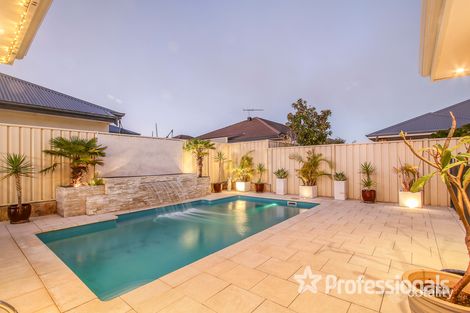 Property photo of 6 Coolidge Gardens Tapping WA 6065