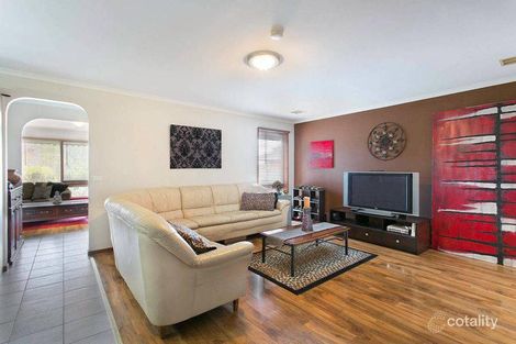 Property photo of 4 Glenbar Court Kealba VIC 3021