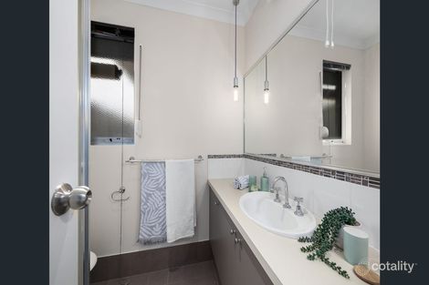 Property photo of 6D Edgehill Walk Piara Waters WA 6112