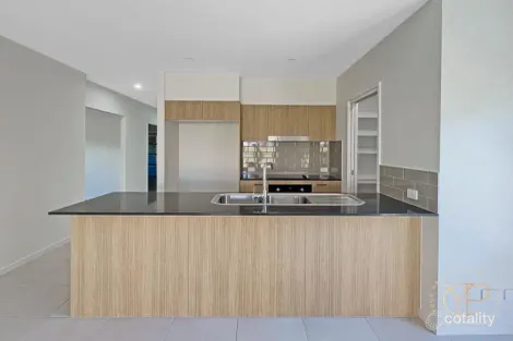 Property photo of 4 Yarra Way Nirimba QLD 4551