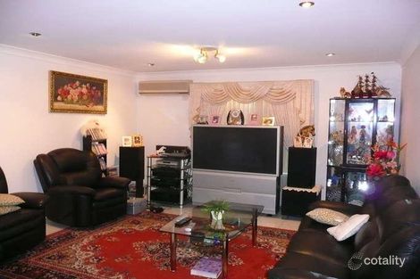 Property photo of 31 Derwent Place Riverhills QLD 4074