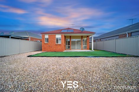 Property photo of 8 Healesville Loop Craigieburn VIC 3064