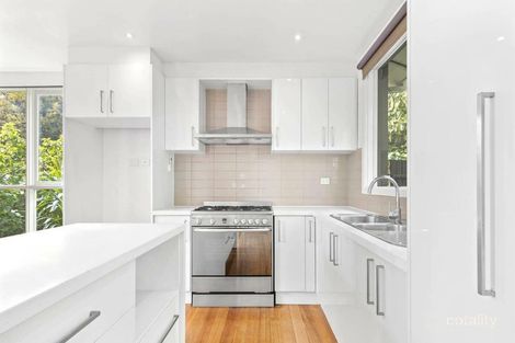 Property photo of 5 Longbourne Avenue Notting Hill VIC 3168