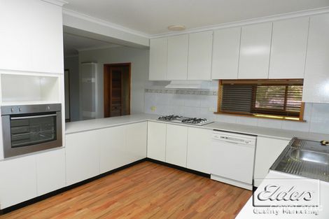 Property photo of 24 Yallambee Drive Kennington VIC 3550