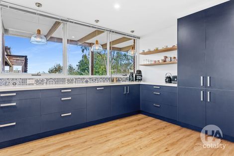 Property photo of 27-29 Banool Crescent Mount Eliza VIC 3930