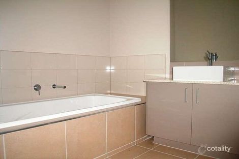 Property photo of 20 Prism Walk Epping VIC 3076