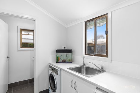 Property photo of 13 Dandaloo Place Mount Gambier SA 5290